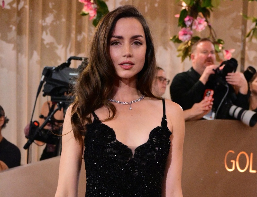 Ana de Armas Makes a Daring Statement in Sheer Lace at Golden Globes After-Party